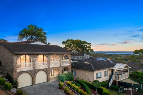 2 Norah Head Cl, Bateau Bay, NSW 2261