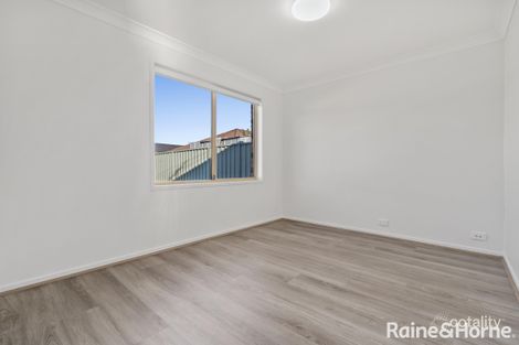 Property photo of 193 Pacific Palms Circuit Hoxton Park NSW 2171