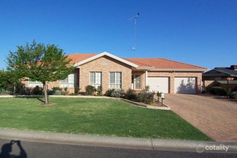 Property photo of 6 Robrick Close Griffith NSW 2680