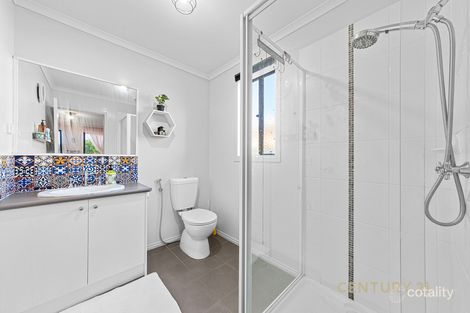 Property photo of 135 Blue Horizons Way Pakenham VIC 3810