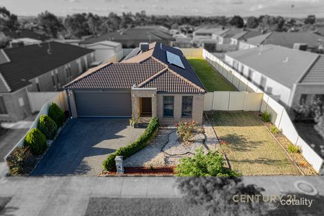 Property photo of 135 Blue Horizons Way Pakenham VIC 3810