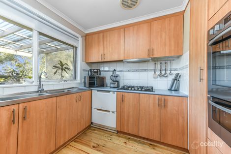 Property photo of 7 Coledale Close Endeavour Hills VIC 3802