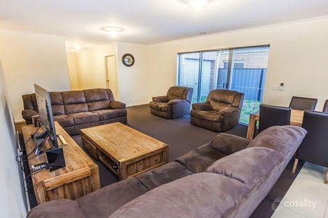 Property photo of 4 Bevan Lane Craigieburn VIC 3064