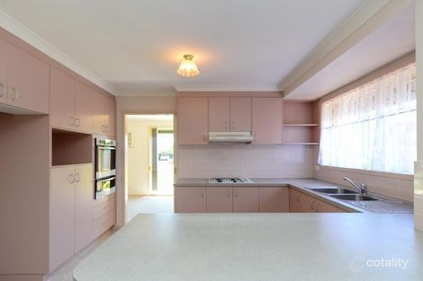 Property photo of 2 Edinburgh Circuit West Wodonga VIC 3690