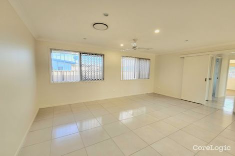 Property photo of 39 Belltrees Place Gracemere QLD 4702