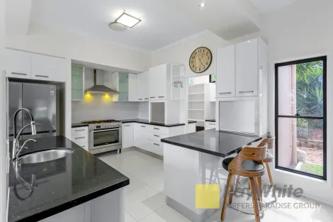 Property photo of 3 Village High Crescent Coomera QLD 4209