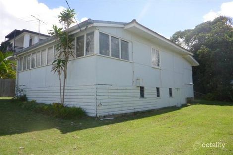 Property photo of 17 Riviera Road Miami QLD 4220