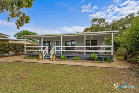 17 Campbell St, Loch Sport, VIC 3851