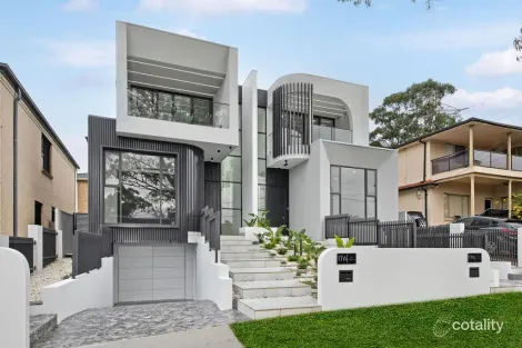 17b Hall Cres, Padstow, NSW 2211
