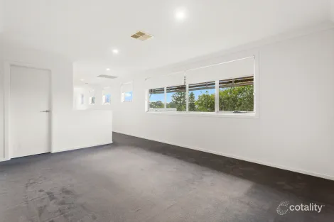 Property photo of 57 Shallows Drive Shell Cove NSW 2529