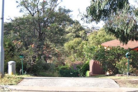 83 Blaxland Dr, Illawong, NSW 2234