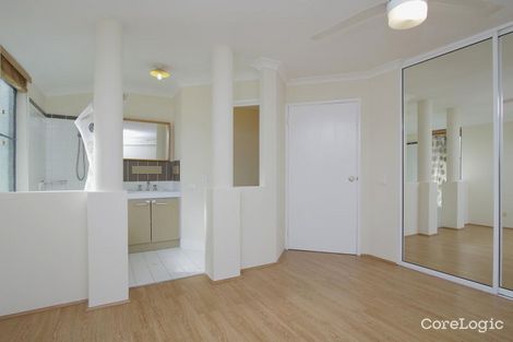 Property photo of 21 Brushbox Way Huntingdale WA 6110