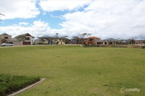 Property photo of 18 Cherrytree Gardens Stirling WA 6021