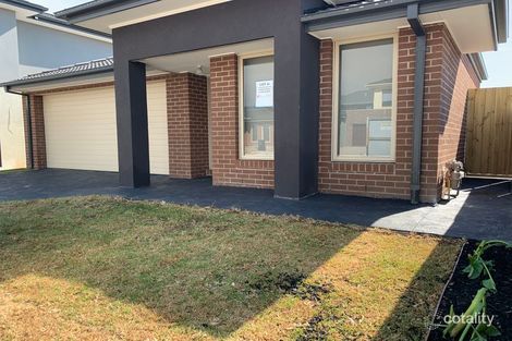 Property photo of 18 Cardex Road Clyde North VIC 3978