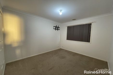 Property photo of 1 Birri Place Glenfield Park NSW 2650