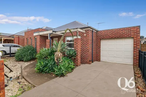 Property photo of 35 Lambertia Loop Caroline Springs VIC 3023