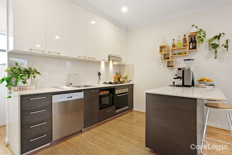 Property photo of 19 Aviary Grove Thornbury VIC 3071