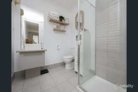 Property photo of 32 Harper Street Melton South VIC 3338