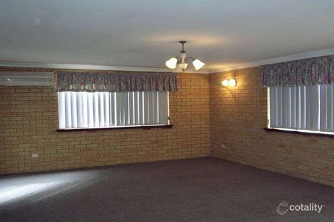 Property photo of 13 Cowlishaw Rise Parmelia WA 6167