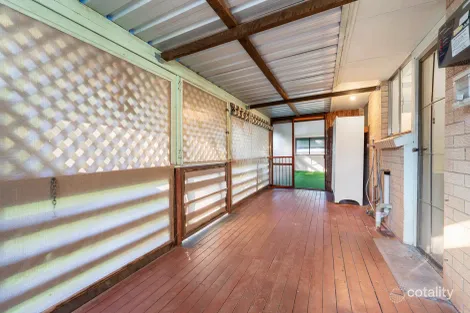 Property photo of 41 Sardon Street Centenary Heights QLD 4350