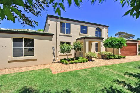 Property photo of 44 Bernley Drive Viveash WA 6056