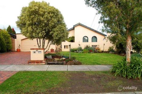 40 Calderwood Ave, Wheelers Hill, VIC 3150