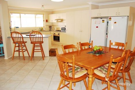 Property photo of 7 Amberlee Crescent Woongarrah NSW 2259