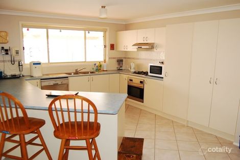 Property photo of 7 Amberlee Crescent Woongarrah NSW 2259
