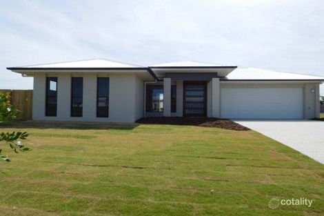 24 Surfrider Pl, Mudjimba, QLD 4564