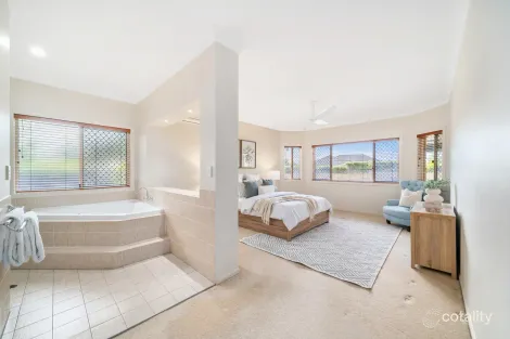 Property photo of 5 Bonnington Court Murrumba Downs QLD 4503