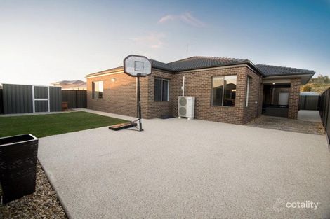 Property photo of 84 Windermere Boulevard Pakenham VIC 3810