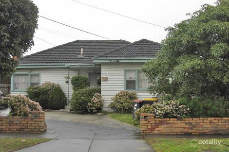 Property photo of 142 Haughton Road Oakleigh VIC 3166