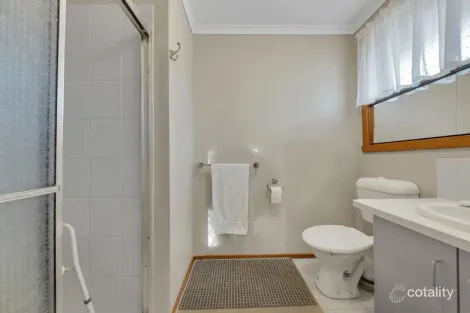 Property photo of 136 Lightwood Crescent Meadow Heights VIC 3048