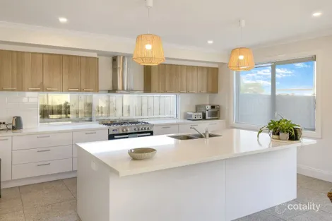 Property photo of 4 Stable Close Dalyston VIC 3992