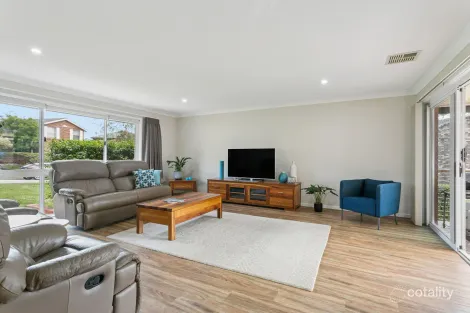 Property photo of 25 Norseman Place Yarrawarrah NSW 2233