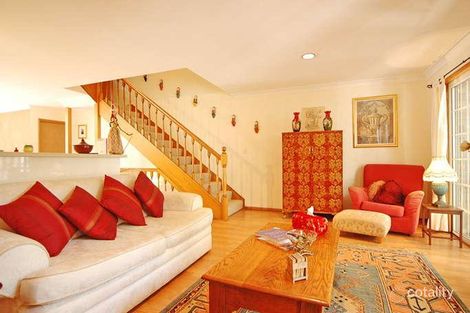 Property photo of 2/20 Glassey Street Red Hill QLD 4059