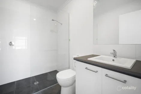 Property photo of 74 Willoby Drive Alfredton VIC 3350