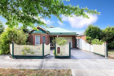 12 Rosewood Pl, Craigieburn, VIC 3064