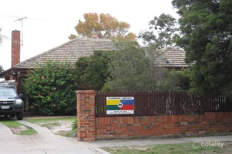 Property photo of 24 Poet Road Bentleigh East VIC 3165