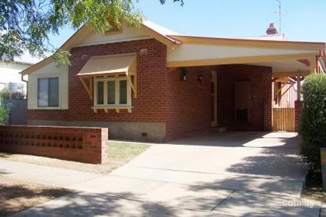 Property photo of 28 Kildare Street Turvey Park NSW 2650