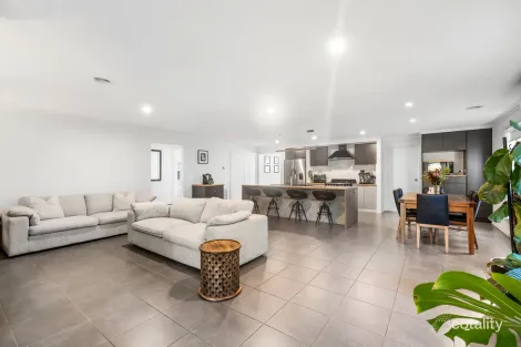 Property photo of 63 Peninsula Sands Boulevard Rosebud VIC 3939