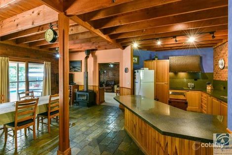 21 Madmans Gully Rd, Beechworth, VIC 3747