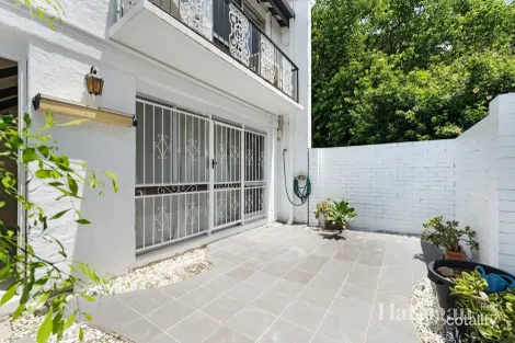 14/124 Station Rd, Indooroopilly, QLD 4068