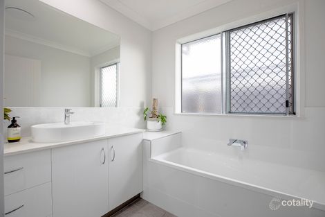 Property photo of 20 Farming Road Ooralea QLD 4740