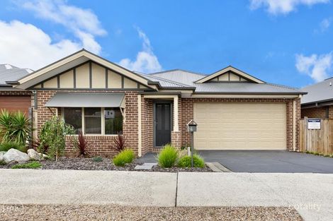 44 Peterborough Dr, Doreen, VIC 3754