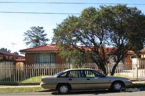 12 Sandringham St, St Johns Park, NSW 2176