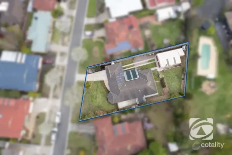 Property photo of 5 Clearview Court Garfield VIC 3814