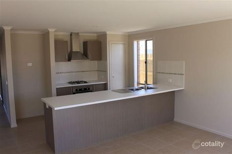 Property photo of 31 Myhaven Circuit Carrum Downs VIC 3201