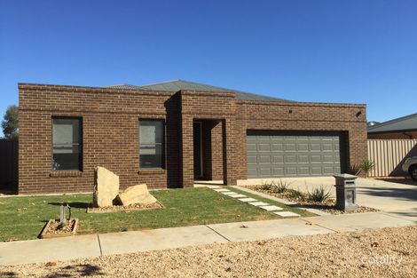 53 Howard St, Ascot, VIC 3551