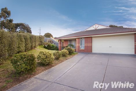Property photo of 1 Allan Close Pakenham VIC 3810